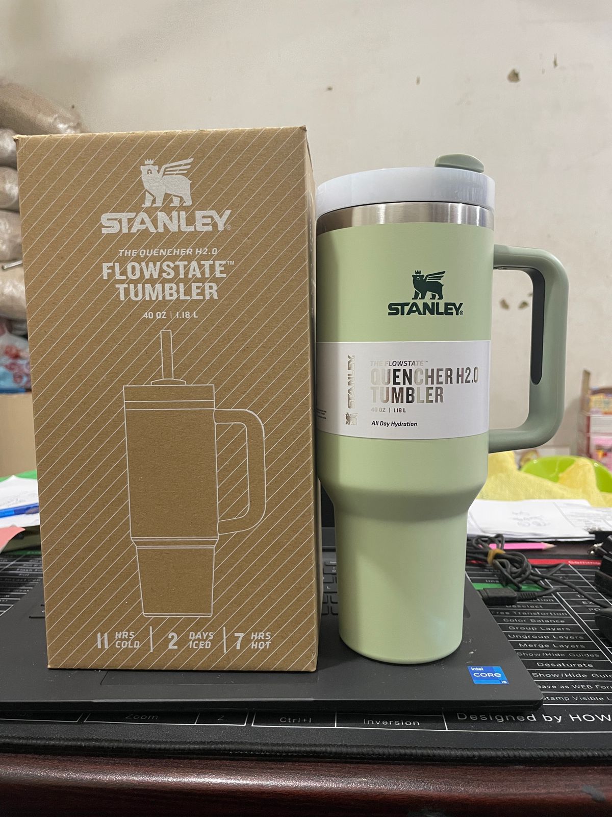 Stanley Tumbler 40 Oz. 1200ML Stanley Cup. Stainless Steel Vacuum Insulated Tumbler mugs with straw. Leak Proof Water bottle. Stanley Quencher. Water Tumbler. Travel Bottle. Hot and Cold Beverages. Thermos Travel Mugs Coffee Mug Gym Mug Driving Cup